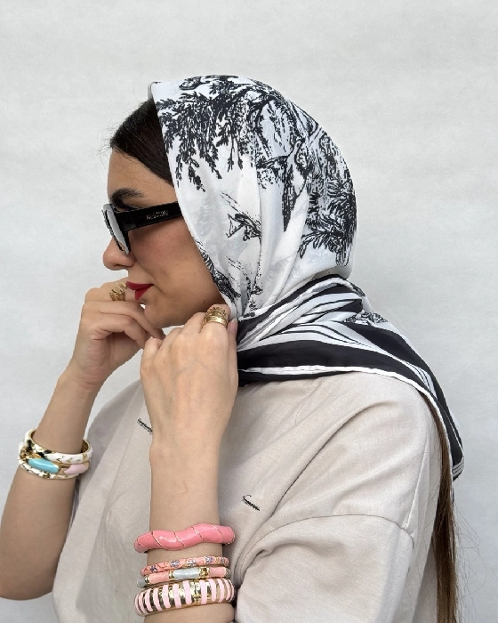 روسری زنانه نخی طرحدار سیمین